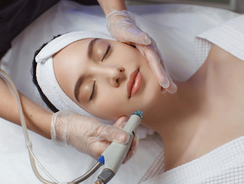 Signature Hydrafacial